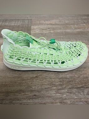 Nike ACG Watercat+ Men's Vapor Green Knit Water Shoes FN5202-300 size 7 NWOB